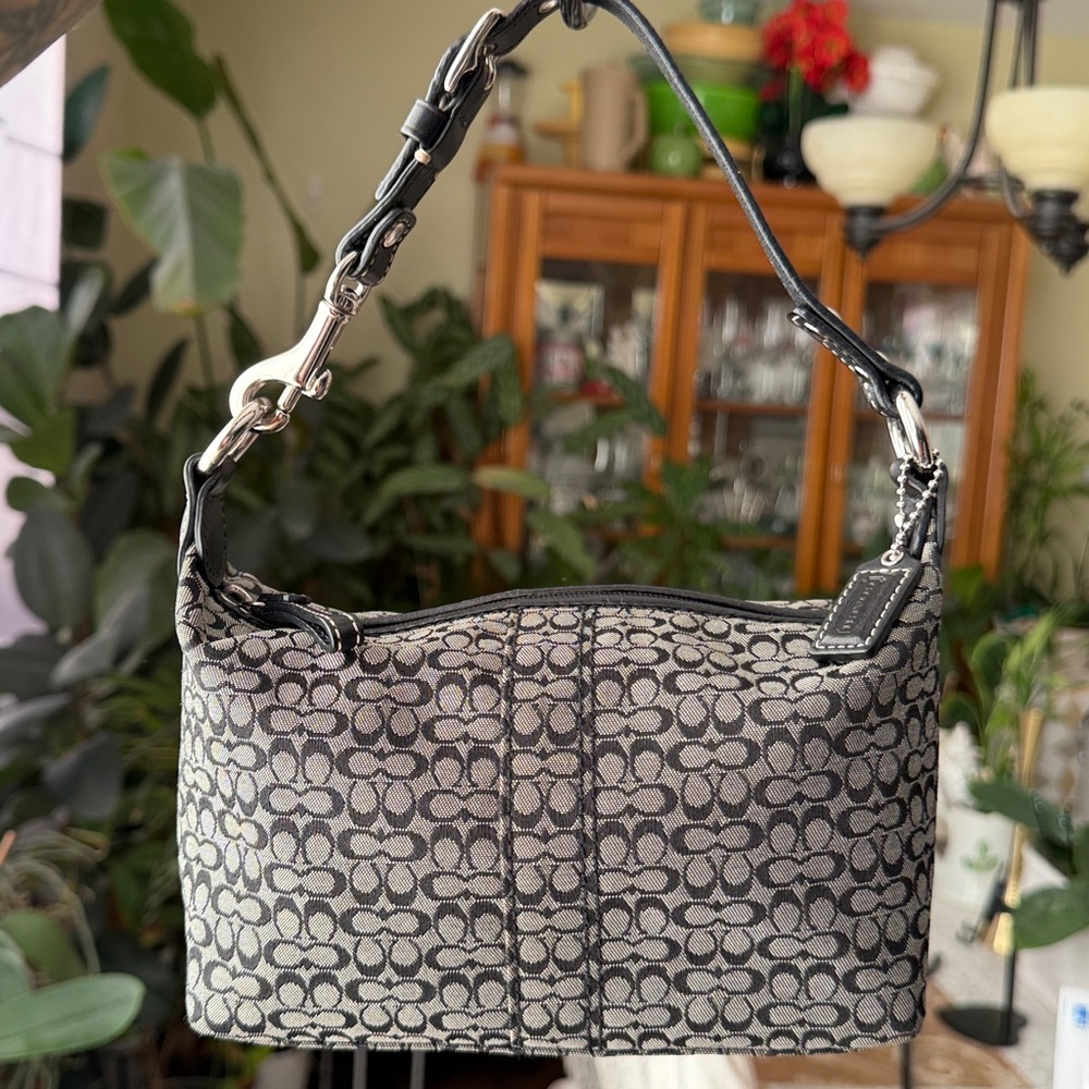 Coach Y2K Vintage Siganture Soho Hobo Mini Baguette Bag